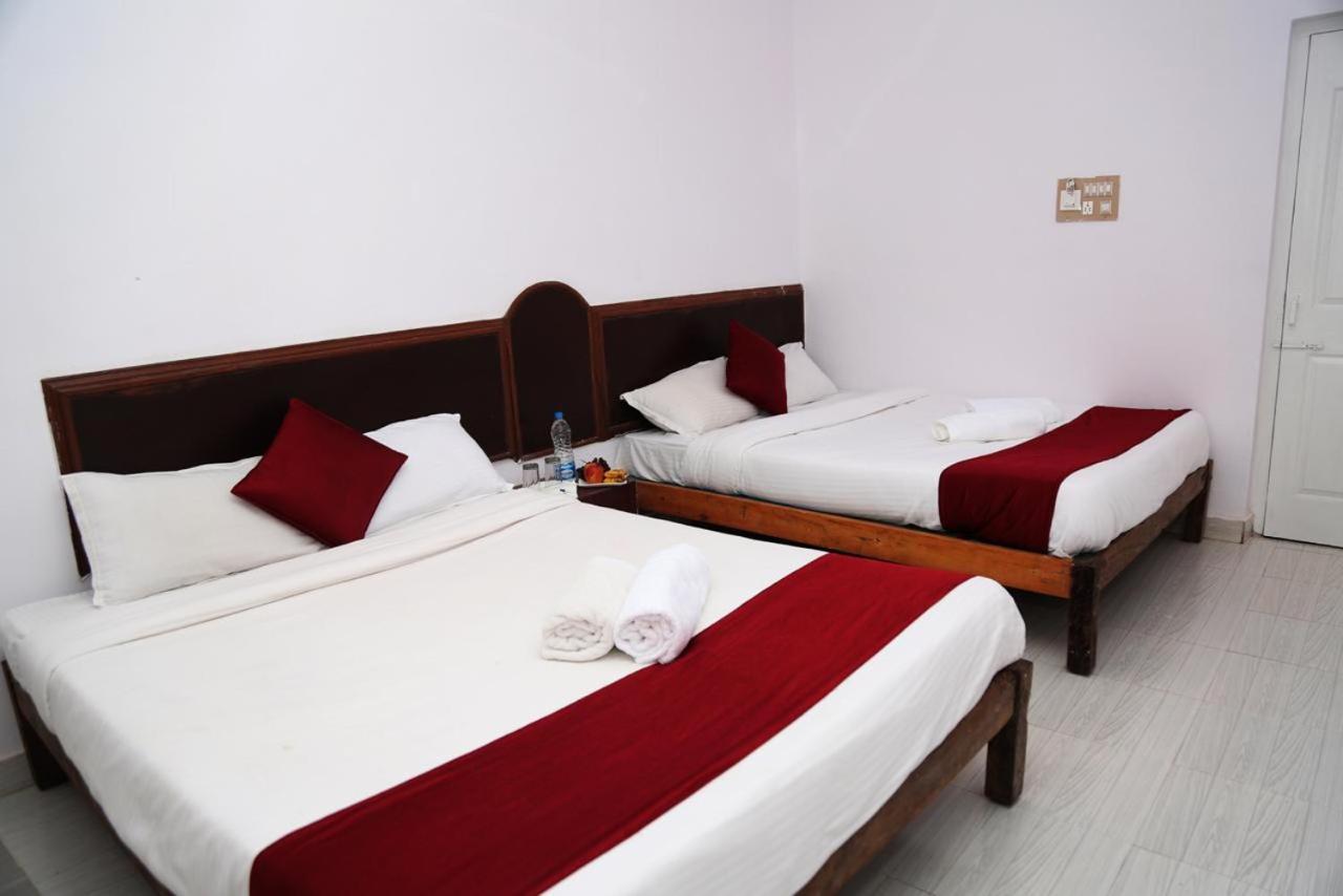 La Flora Beverly Hill Resort Madikeri Exterior photo